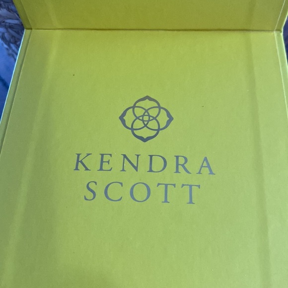 Kendra Scott Earrings - New in Box! - Picture 7 of 9